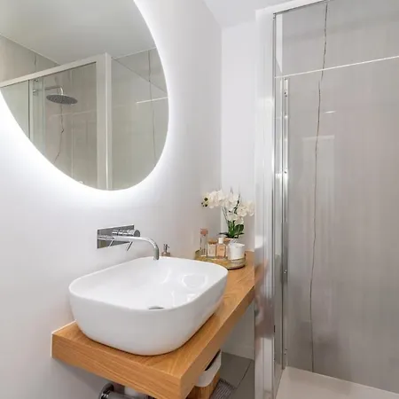 T2 Luxo Mobilado 公寓 *