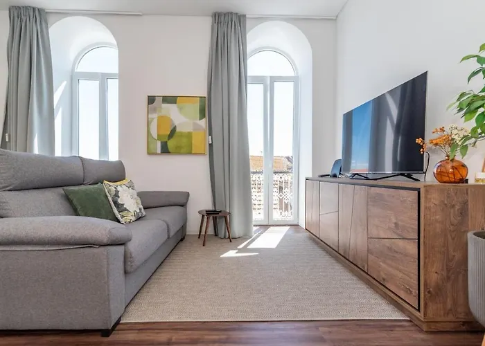 Apartman T2 Luxo Mobilado